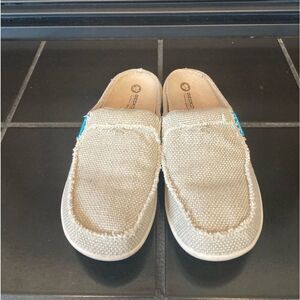 Gecko Man powered by Walk Hero slip on shoes , size 6 , good used condition